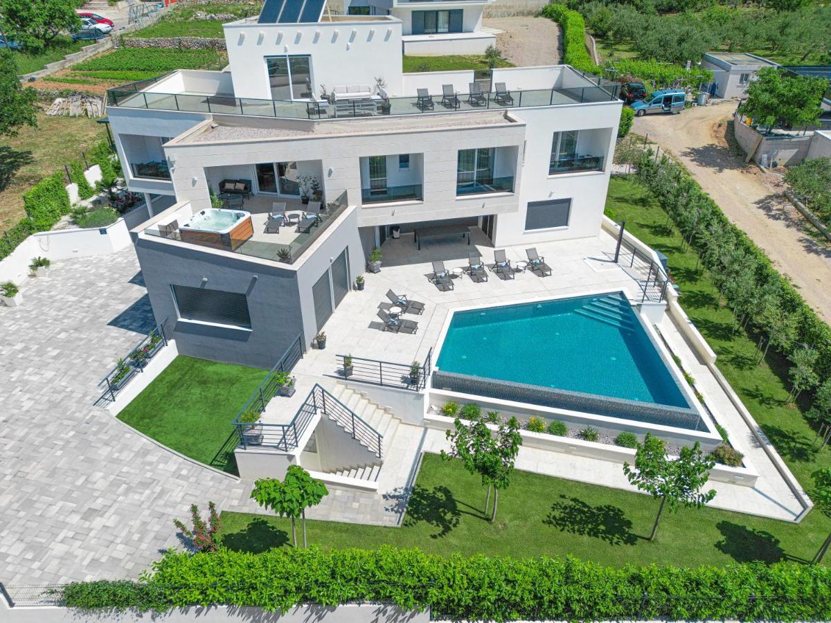 Luxurious Villa Meri Kaštela エクステリア 写真